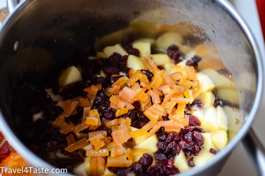 English Mincemeat (chopped Fruits cooked in Apple Cider) – Travel For Taste