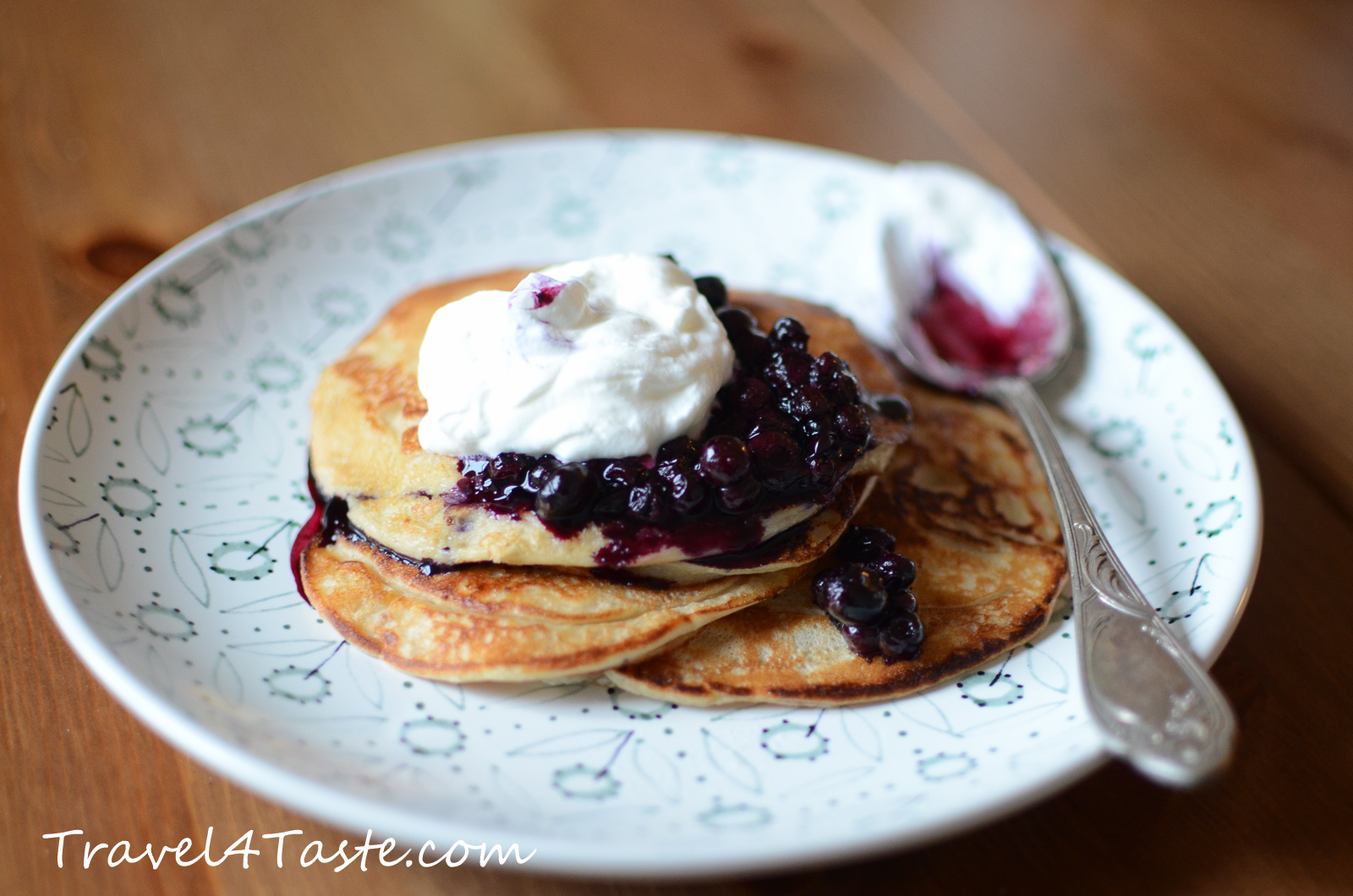 Pancakes with Blueberries – Travel For Taste